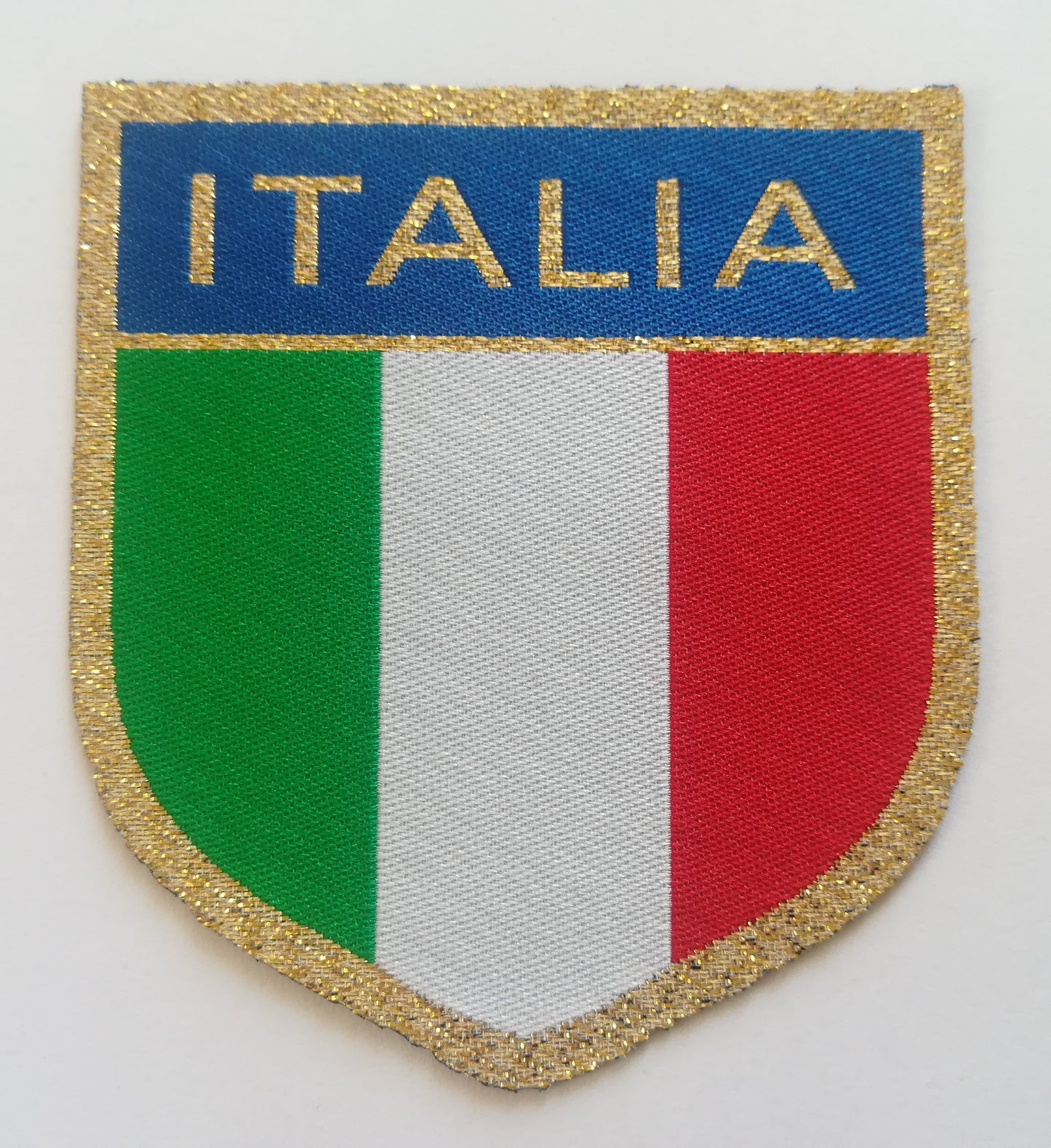 Patch-Toppa Microricamata in HD/Jacquard (Alta Definizione) Scudetto ITALIA Termoadesiva, Micro Filo, Dimensioni : H.cm. 6,5 X L. cm. 7 - Prodotto in Italia Micro Filo